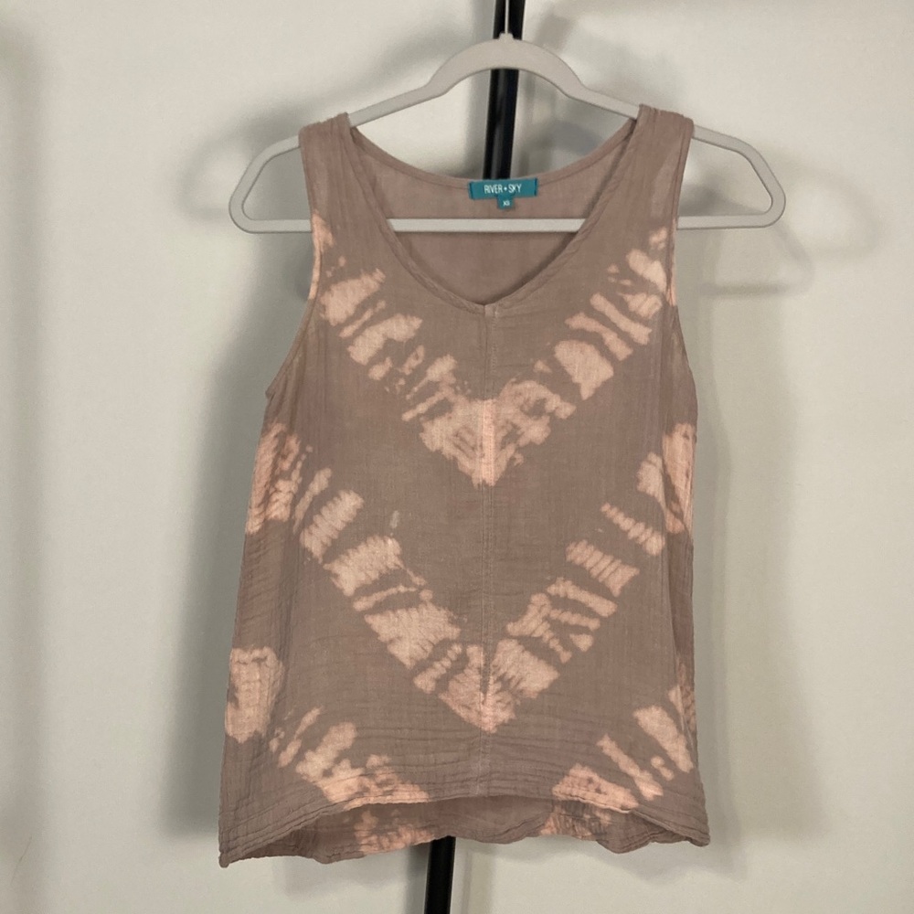 RIVER + SKY Taupe Tank Top Pale Pink Tie-Dye V Pattern Organic Cotton Relaxed XS